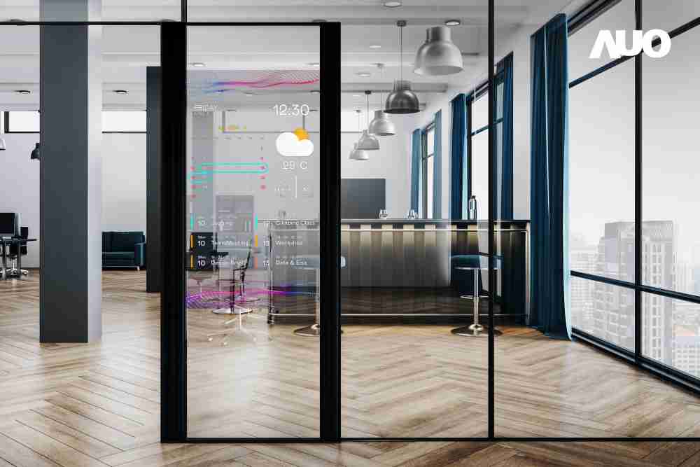 60吋Micro LED透明窗屏显示器，，可依需求调整并延伸应用于不同场域，，，，包括汽车侧窗或家庭玄关、、智慧橱窗、、、、商业展示等面向，，，提供丰富的信息娱乐内容